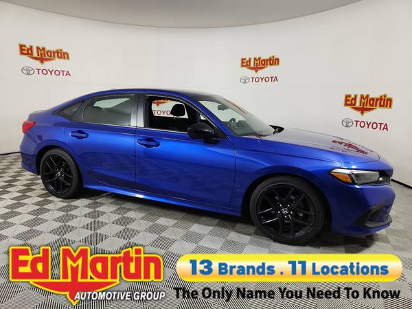 Honda Civic with VIN: 2HGFE2F51NH584892