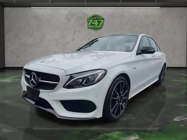 Mercedes-Benz C-Class with VIN: 55SWF6EB1JU256154