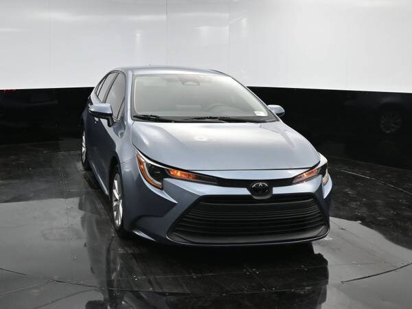 Toyota Corolla with VIN: 5YFB4MDE4PP049065