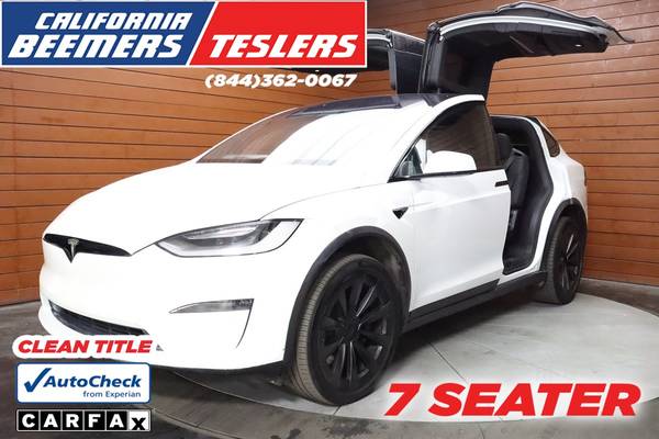Tesla Model X with VIN: 7SAXCAE51PF367648