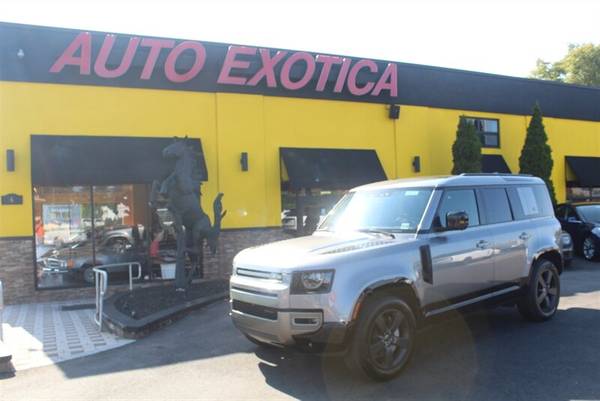 Land Rover Defender with VIN: SALE27RU1N2083862
