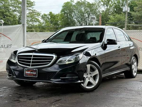 Mercedes-Benz E-Class with VIN: WDDHF5KB4EA835961