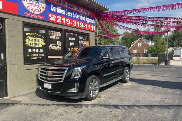 2017 Cadillac Escalade ESV Luxury