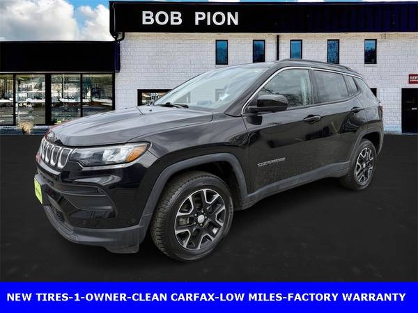 Jeep Compass with VIN: 3C4NJDBB4NT116448