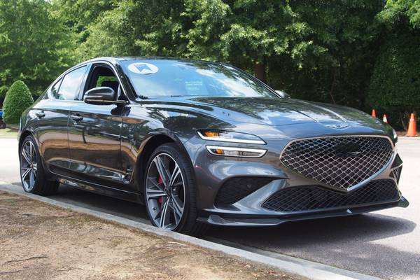 2024 Genesis G70 2.5T