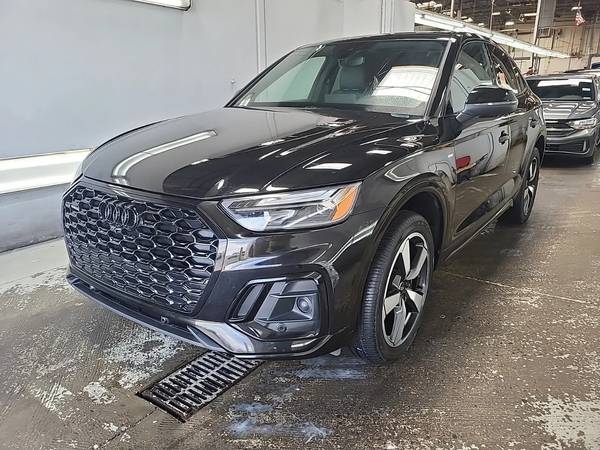 Audi Q5 Sportback with VIN: WA15AAFY5P2057468