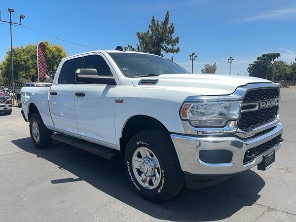 Ram 2500 with VIN: 3C6UR5CJ1NG441901
