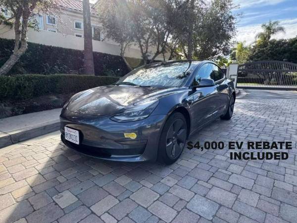 Tesla Model 3 with VIN: 5YJ3E1EB0NF139018