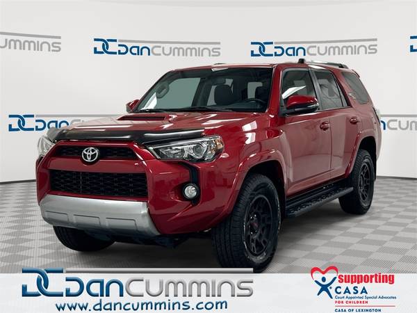 Toyota 4Runner with VIN: JTEBU5JR0K5643022