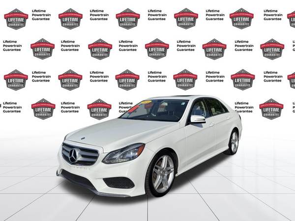 Mercedes-Benz E-Class with VIN: WDDHF5KB2EA833481