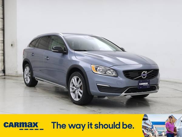 Volvo V60 Cross Country with VIN: YV440MWK6J2043522