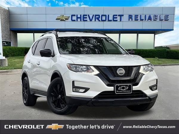 Nissan Rogue with VIN: 5N1AT2MT3JC750418