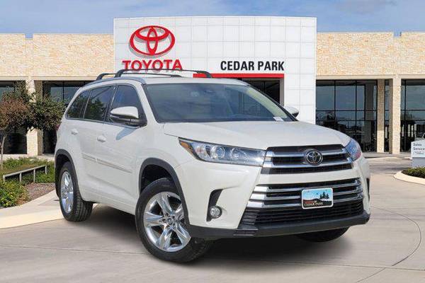 Toyota Highlander with VIN: 5TDYZRFH8HS227083