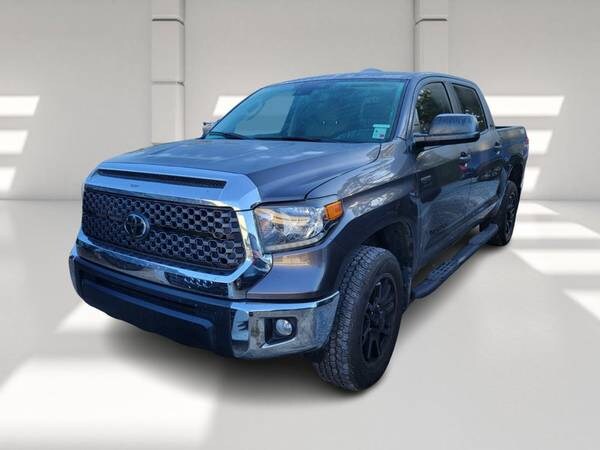 Toyota Tundra with VIN: 5TFDY5F10MX042253