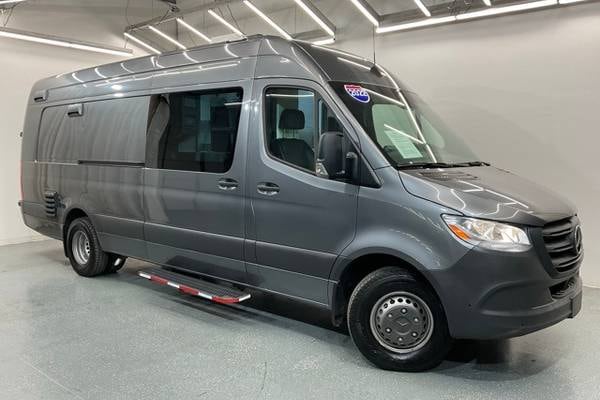 2022 Mercedes-Benz Sprinter 4500 170" WB Crew Diesel