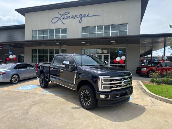 Ford F-250 Super Duty with VIN: 1FT8W2BT5RED53855