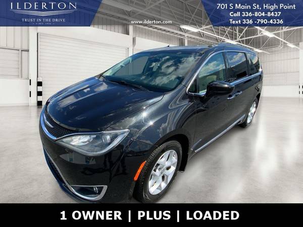 Chrysler Pacifica with VIN: 2C4RC1EG7HR763578