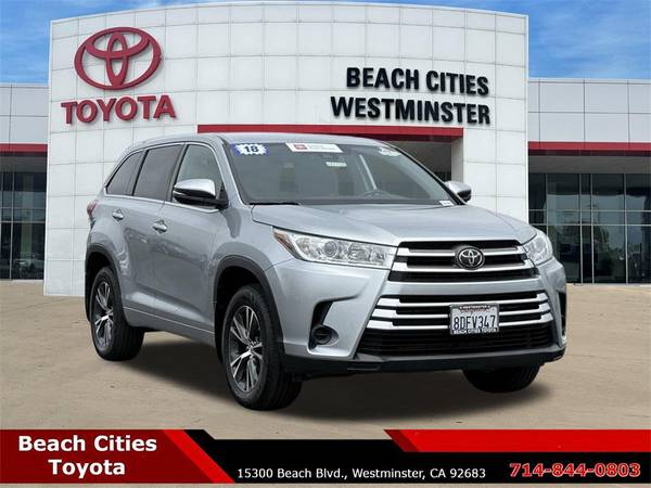 Toyota Highlander with VIN: 5TDBZRFH1JS499468
