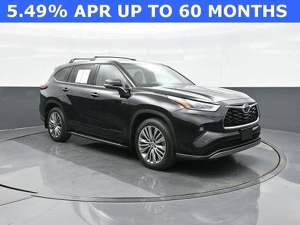 Toyota Highlander with VIN: 5TDFZRBH4NS177372
