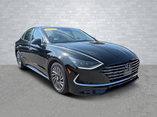 Hyundai Sonata Hybrid with VIN: KMHL54JJ8LA010511