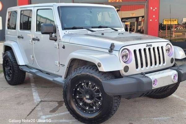 2012 Jeep Wrangler Unlimited Sahara