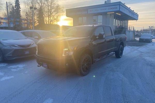 2018 Nissan Titan XD SL Diesel Crew Cab