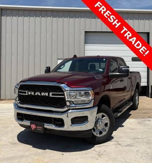 Ram 2500 with VIN: 3C6UR5CL9RG114606
