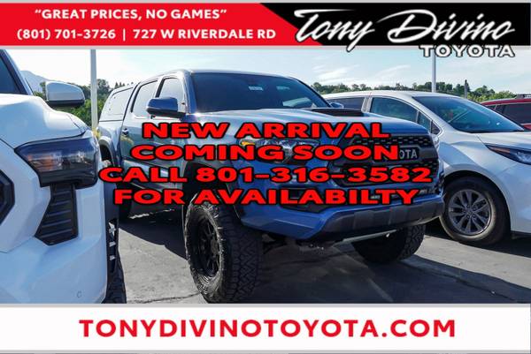 Toyota Tacoma with VIN: 5TFCZ5AN0JX141833