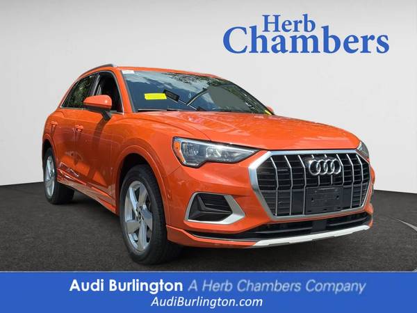 Audi Q3 with VIN: WA1AUCF3XN1149457