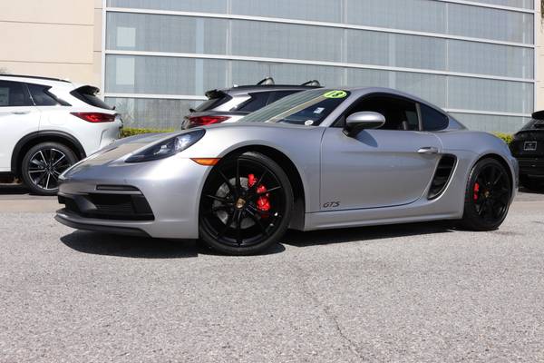 Porsche 718 Cayman with VIN: WP0AB2A82JK279455