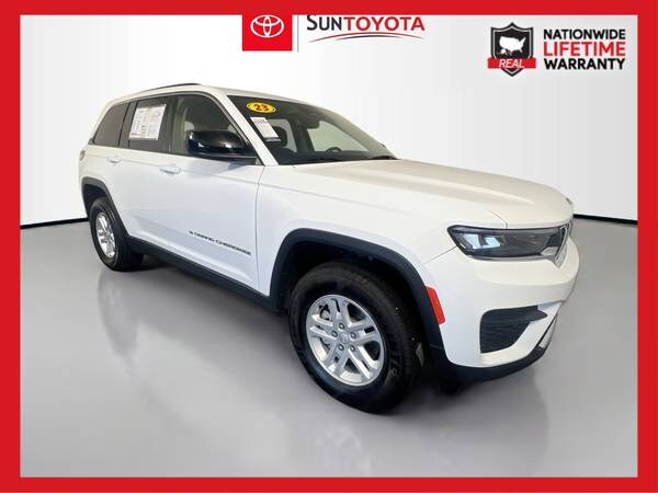 Jeep Grand Cherokee with VIN: 1C4RJHAG8PC641131