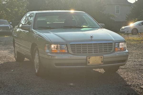 1997 Cadillac DeVille Base