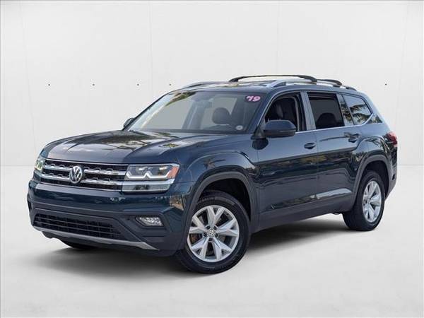 Volkswagen Atlas with VIN: 1V2DP2CA5KC588815