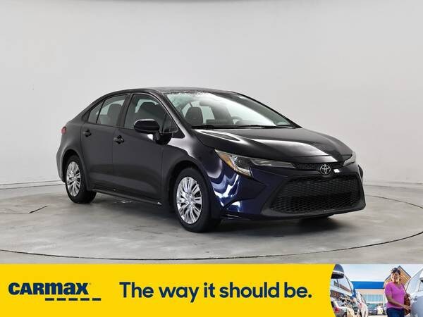 Toyota Corolla with VIN: 5YFEPRAEXLP143371
