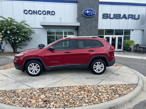 Jeep Cherokee with VIN: 1C4PJLAB7FW669675