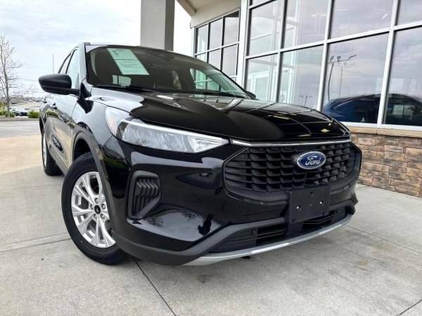 Ford Escape with VIN: 1FMCU0GN0PUA24865