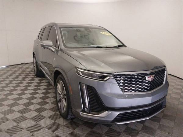 Cadillac XT6 with VIN: 1GYKPCRS8NZ133743