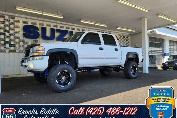 2005 GMC Sierra 1500 SLT  Crew Cab