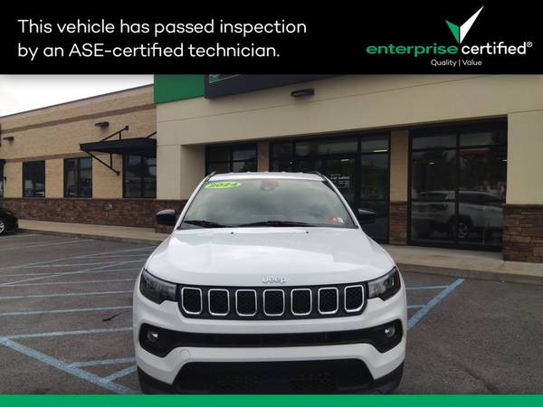 Jeep Compass with VIN: 3C4NJDBN4RT604251