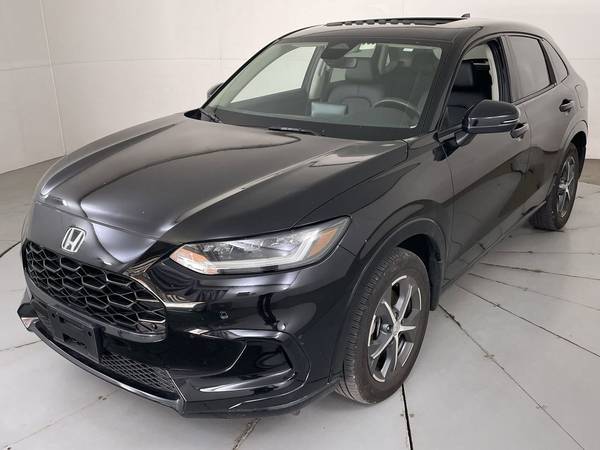 Honda HR-V with VIN: 3CZRZ2H78RM753130