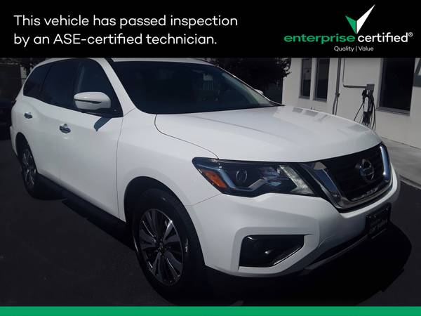 Nissan Pathfinder with VIN: 5N1DR2CM7LC609084