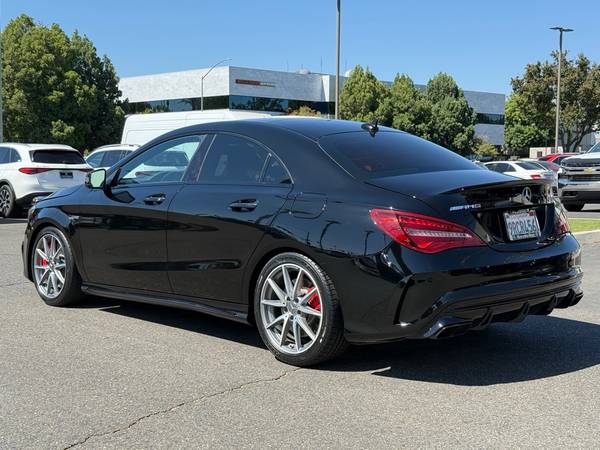 Mercedes-Benz CLA-Class with VIN: WDDSJ5CB6HN437523