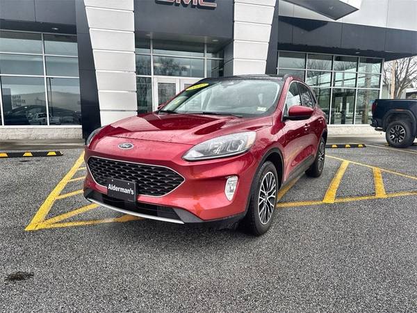 Ford Escape Plug-In Hybrid with VIN: 1FMCU0KZ9NUB06987
