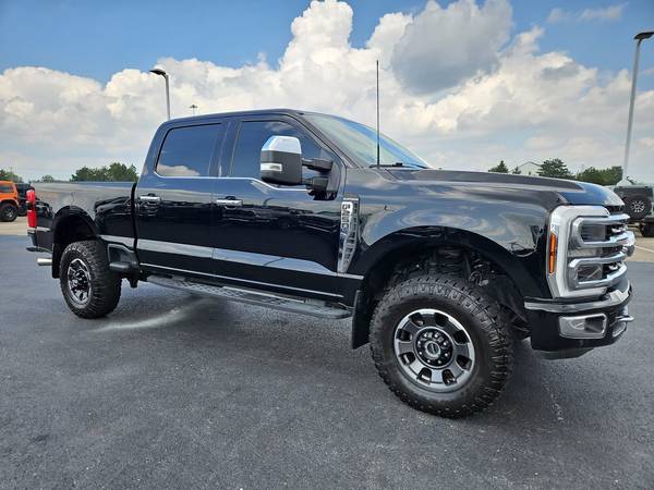 Ford F-250 Super Duty with VIN: 1FT8W2BN6REC67570
