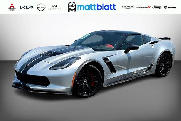 Chevrolet Corvette with VIN: 1G1YU2D62G5610943
