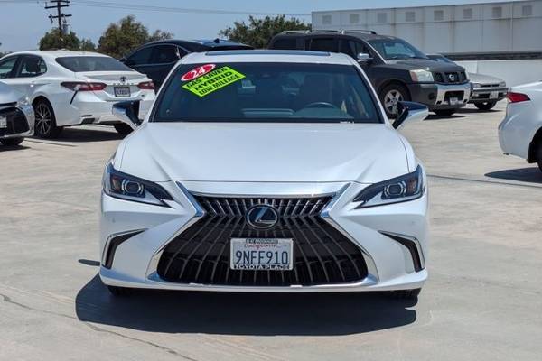 2024 Lexus ES 300h Hybrid