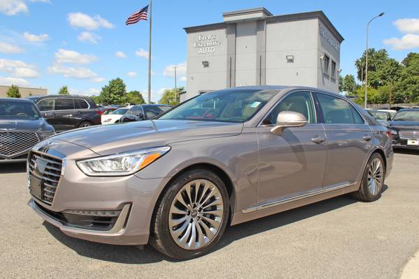 Genesis G90 with VIN: KMHG54JH7JU037449