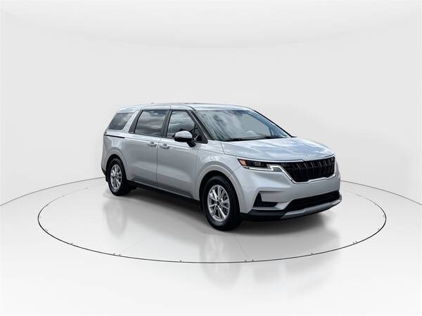Kia Carnival with VIN: KNDNB4H35P6236639
