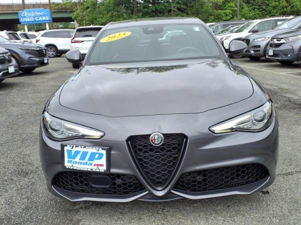 Alfa Romeo Giulia with VIN: ZARFANAN9P7670295