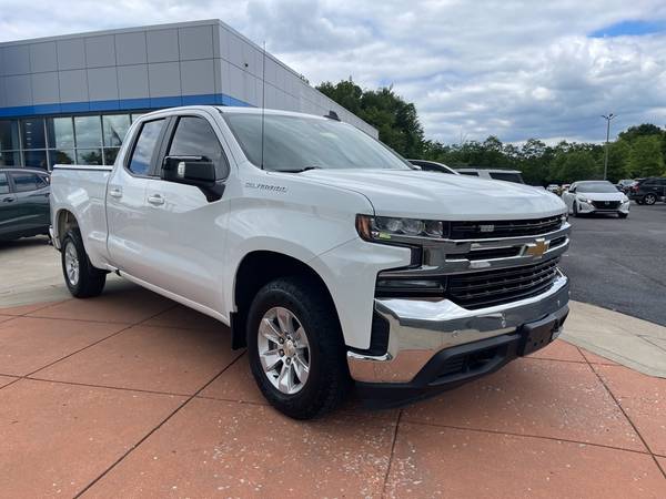 Chevrolet Silverado 1500 with VIN: 1GCRWCED3LZ269337